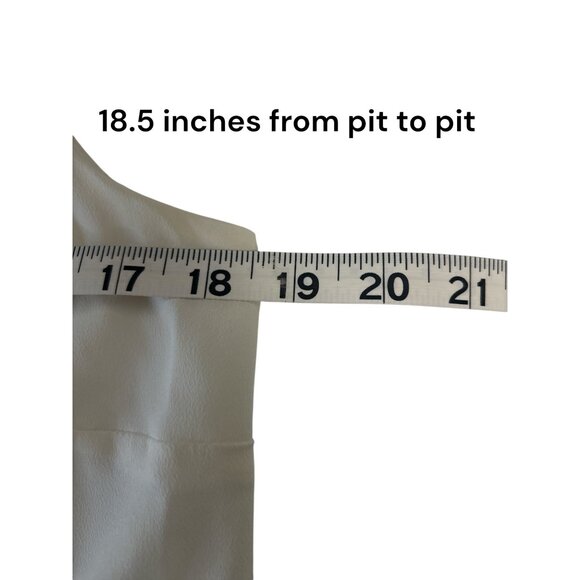 Lauren Ralph Lauren Ivory Sleeveless Blouse Size 6 With Pleated Front Detail Pol - Picture 4 of 6